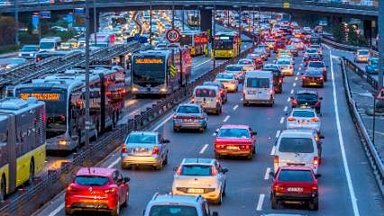 İstanbul'da yarın hangi yollar kapalı? 4 Ekim'de bu güzergahlara dikkat!