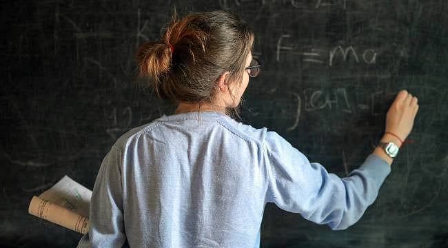MEB’den öğretmen adaylarına yönelik düzenleme: Eğitim, sınav ve ödeme esasları netleşti