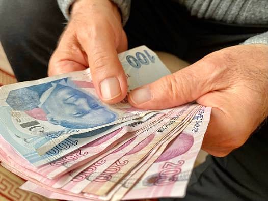 Emekli promosyonunda son 8 güne girildi: Ödemeler 35 bin TL'ye çıktı! İşte banka banka güncel promosyon tablosu