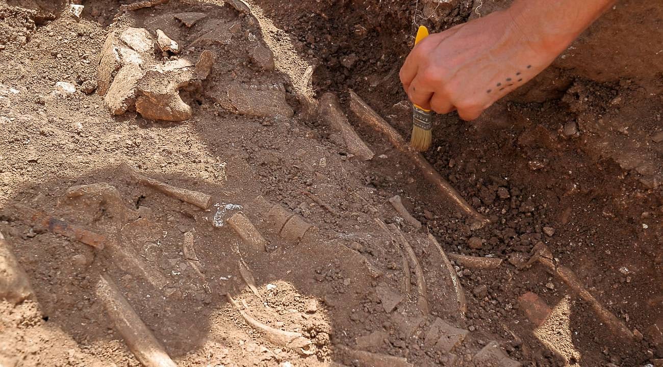 Hattuşa’da 2 bin 300 yıllık mezarlar bulundu! Dönemin ölü gömme geleneğini ortaya çıkarabilir