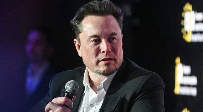 Elon Musk, dünyanın ilk trilyon dolarlık servete sahip ismi oldu