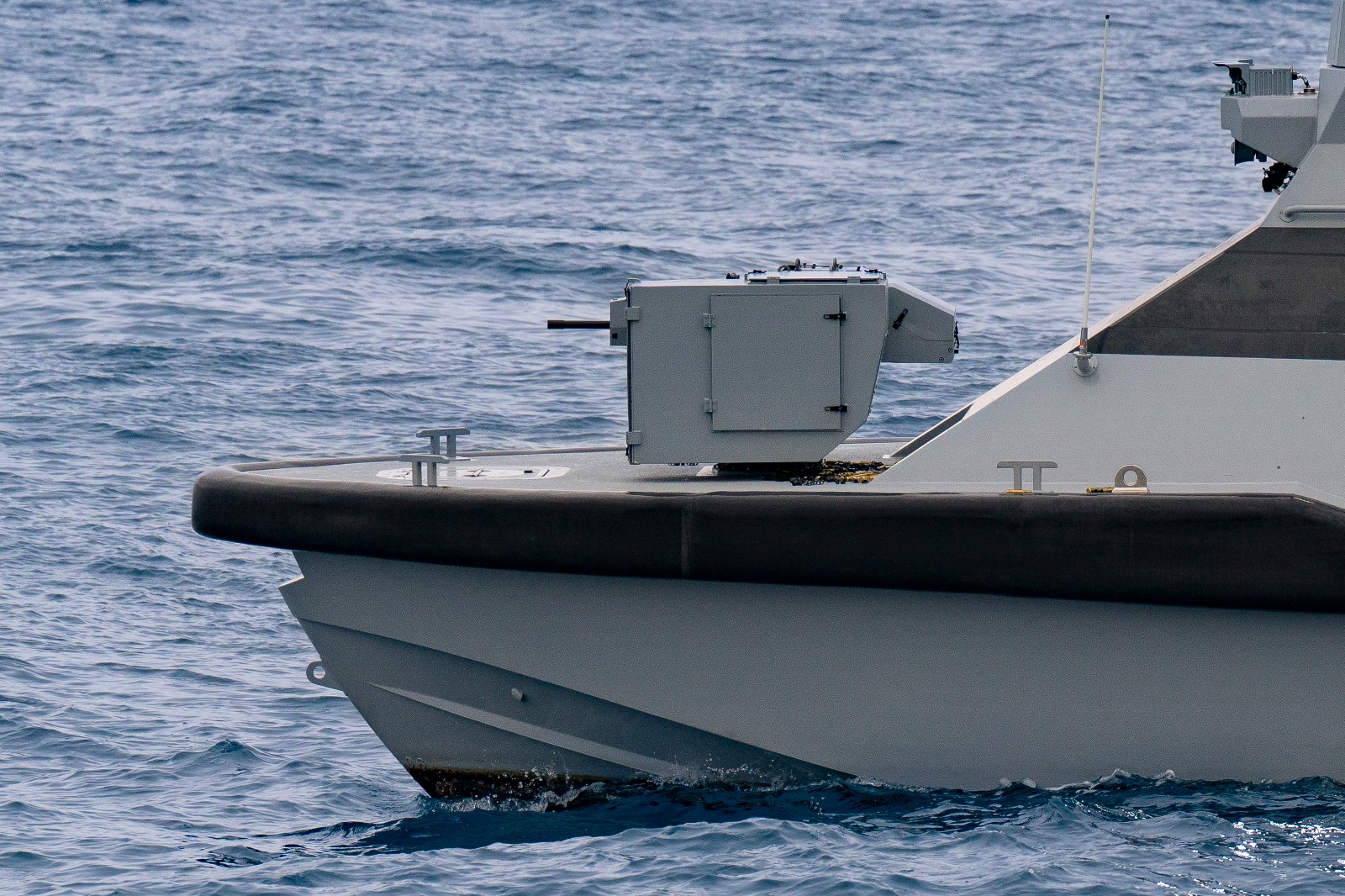 Türkiye’nin ilk silahlı insansız deniz aracı yerli silahla görevde-1