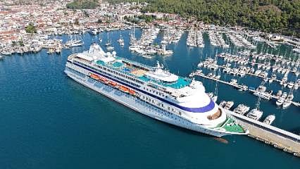 Marmaris'e 194 metrelik kruvaziyer geldi: Rotasında Antalya da var