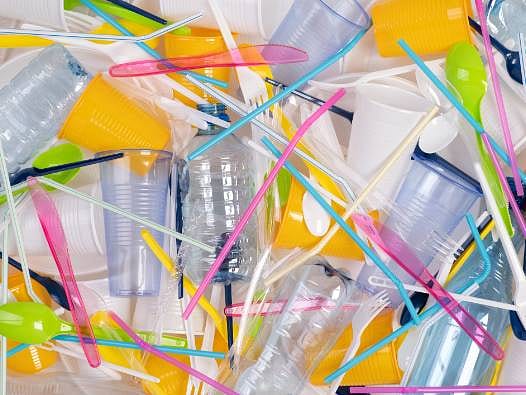 Bakanlık açıkladı: Tek kullanımlık plastik ürünler yasaklanıyor