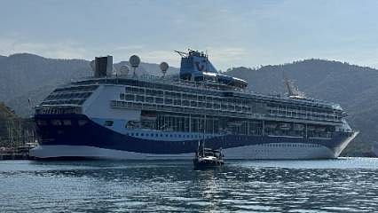 264 metrelik "Marella Discovery" Marmaris'te: 1765 turist ilçeye geldi