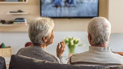 Kadınlar mı daha uzun yaşıyor, erkekler mi? TÜİK dikkat çeken tabloyu paylaştı