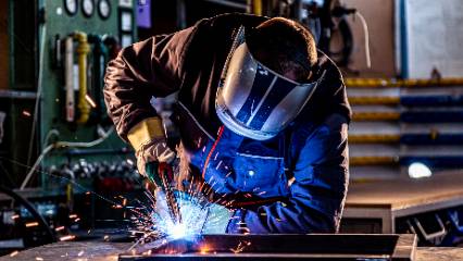 İmalatta ivme kaybı 22’nci ayda da sürdü