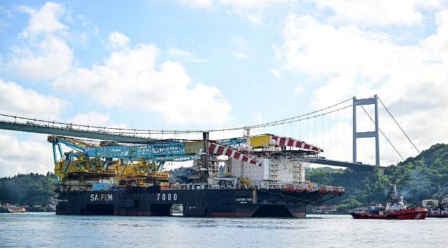 İstanbul Boğazı'nda "dev" operasyon: Saipem 7000 için transit geçişler durduruldu