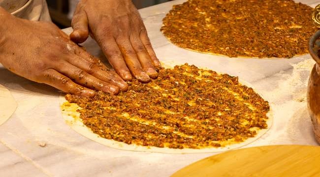 Lahmacunda sakatat, çayda gıda boyası, gazlı içecekte ilaç etken maddesi… Bakanlık markaları ve ürünleri tek tek açıkladı