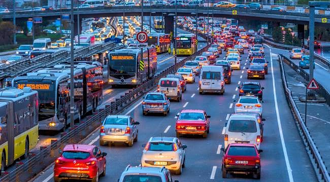Milyonlarca araç sahibini ilgilendiriyor: Zorunlu trafik sigortasında yeni tarife belli oldu