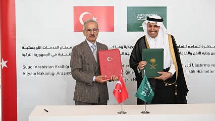 Türkiye ile Suudi Arabistan arasında demir yolu ve lojistik iş birliği: "Bölgedeki gelişmeler kara yolu ağlarının önemini artırdı"