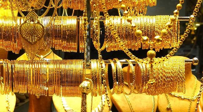 Uzmanlardan altın yatırımcılarına uyarı: 'Kredi çekip altın almayın'