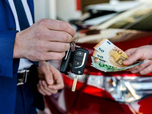 AB ve İngiltere otomobil pazarında son tablo: En çok hangi markalar tercih edildi?