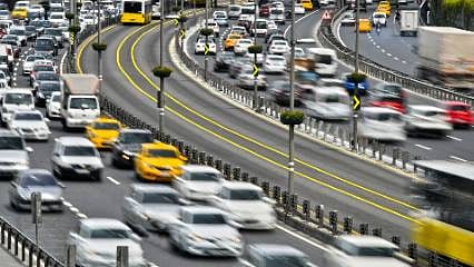 Trafikte hız denetiminde yeni dönem: Hız ihlali yapan sürücülere ağır yaptırım geliyor