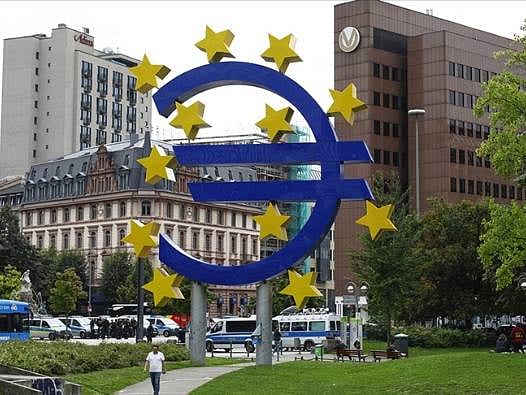 Euro Bölgesi şubatta dış ticaret fazlası verdi