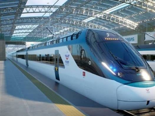 Türkiye'nin ilk "Milli Elektrikli Hızlı Treni" hız rekorunu geliştirdi: 250 kilometreye ulaştı