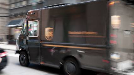 Nakliye devinden küçülme kararı: 30 bin kişiyi işten çıkaracak