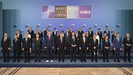 NATO Zirvesi'nde sonuç bildirgesi yayımlandı: 50 milyar doları aşan yeni tedarik anlaşması