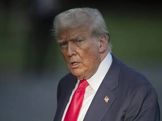 Trump'tan dikkat çeken İran açıklaması: "Hürmüz Boğazı'nı biz devralıyoruz"
