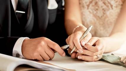 Genç çiftlere faizsiz kredi desteği yükseltildi: Kimler başvurabilir, şartlar neler?