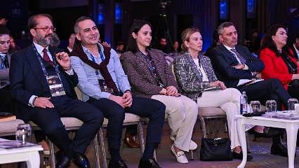 Uluslararası Ekonomi Zirvesi'nde (UEZ 2026) 2. gün: Oturumlar hız kesmeden devam ediyor