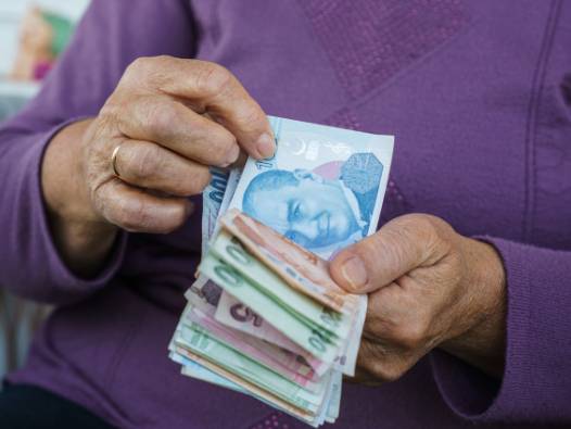 Emekli bayram ikramiyesi 2026 yılında ne kadar olacak? İşte olası zam senaryoları...
