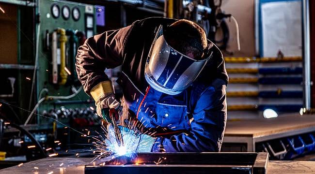 İSO Türkiye İmalat PMI son 3 ayın zirvesinde