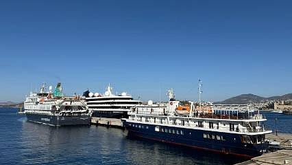 Bodrum'a 3 yolcu gemisiyle 293 yolcu geldi: İki gemi ilk kez limana yanaştı