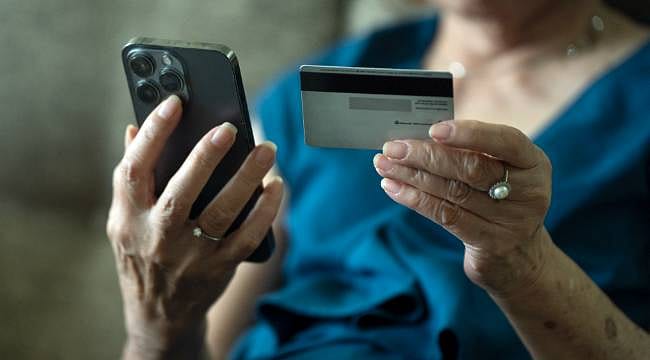 Ticaret Bakanlığı uyardı: "Bayram ikramiyesi hesabınıza yatırıldı" mesajlarına dikkat