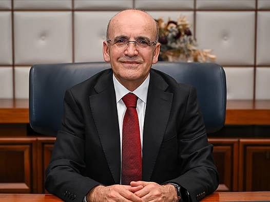 Akaryakıtta eşel mobil sistemi sonrası Şimşek'ten açıklama: 'Mali disiplinden taviz vermeden dezenflasyonu destekleyeceğiz'