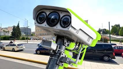 Detaylar: AI kameralar emniyet kemeri takmadıkları için boş koltuklara para cezası verdi
