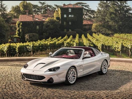 Ferrari 550'ye cesur dokunuş: Touring Superleggera yeni modelini tanıttı