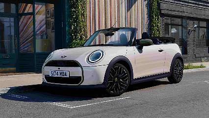 MINI Cooper'a Paul Smith imzası: Tasarım odaklı yeni seri tanıtıldı