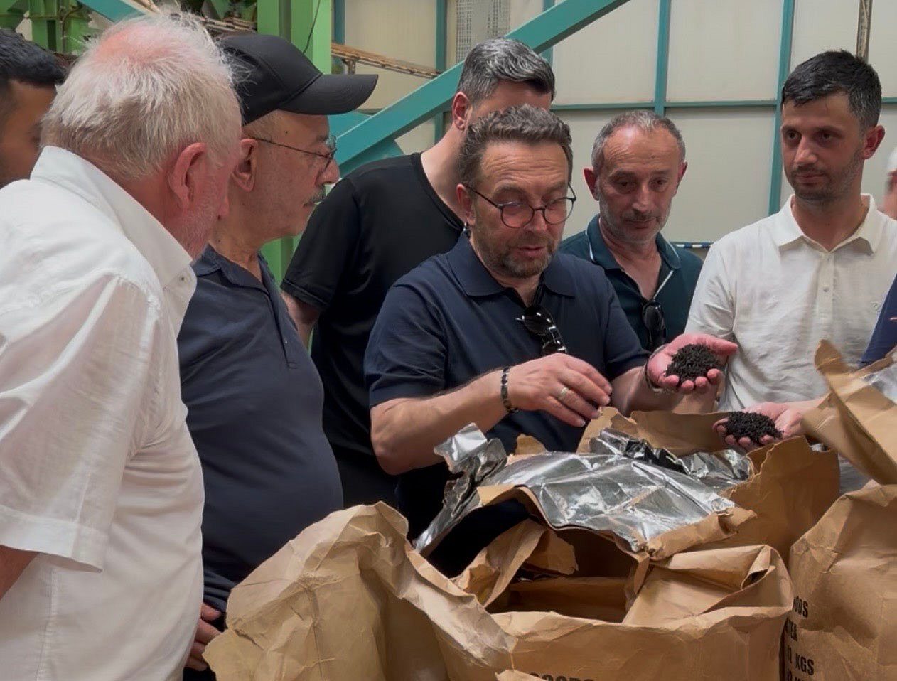 Azerbaycan'ın kilogramı 20 Bin TL'ye satılan butik çay modeli Rize'ye ilham oldu-1