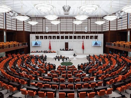 Meclis'e dilekçe yağmuru: Bedelli askerlik ve ÖTV'siz araç ile ilgili sıra dışı istekler şaşırttı