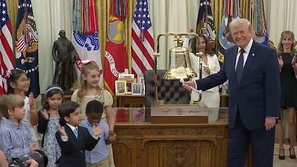 ‘Trump Hesapları’ resmen başladı: NYSE ve Nasdaq'ın zili ilk kez Beyaz Saray'dan çalındı