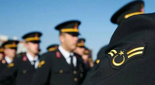 Askeri personeli ilgilendiriyor: Uzman erbaş, subay ve sözleşmeli erler için yeni düzenleme hayata geçti