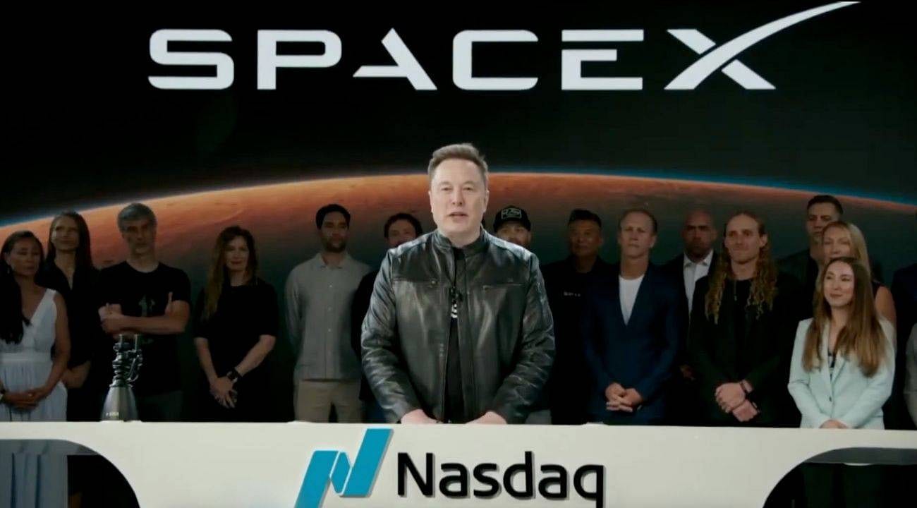 SpaceX Nasdaq'ta işlem görmeye başladı: Elon Musk servet rekoru kırdı