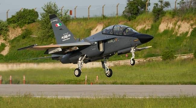 Baykar ve Leonardo'dan kritik test: İlk kez KIZILELMA ve M-346 birlikte havalandı