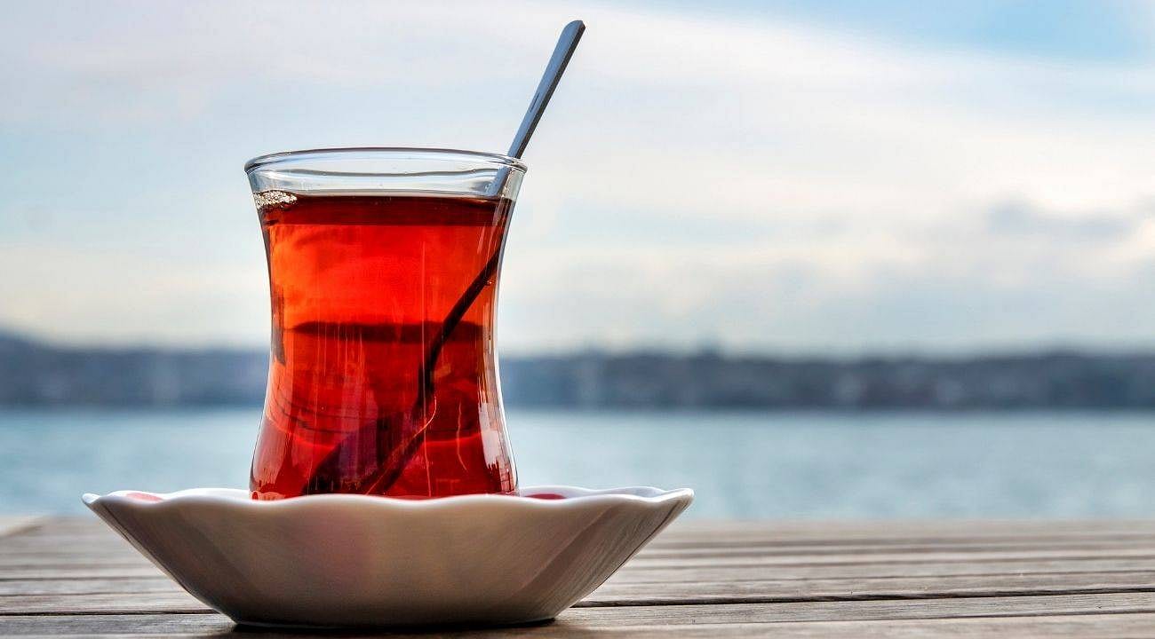 Çay fiyatlarına zam geliyor: ÇAYKUR yılın üçüncü fiyat artışını raflara yansıtacak