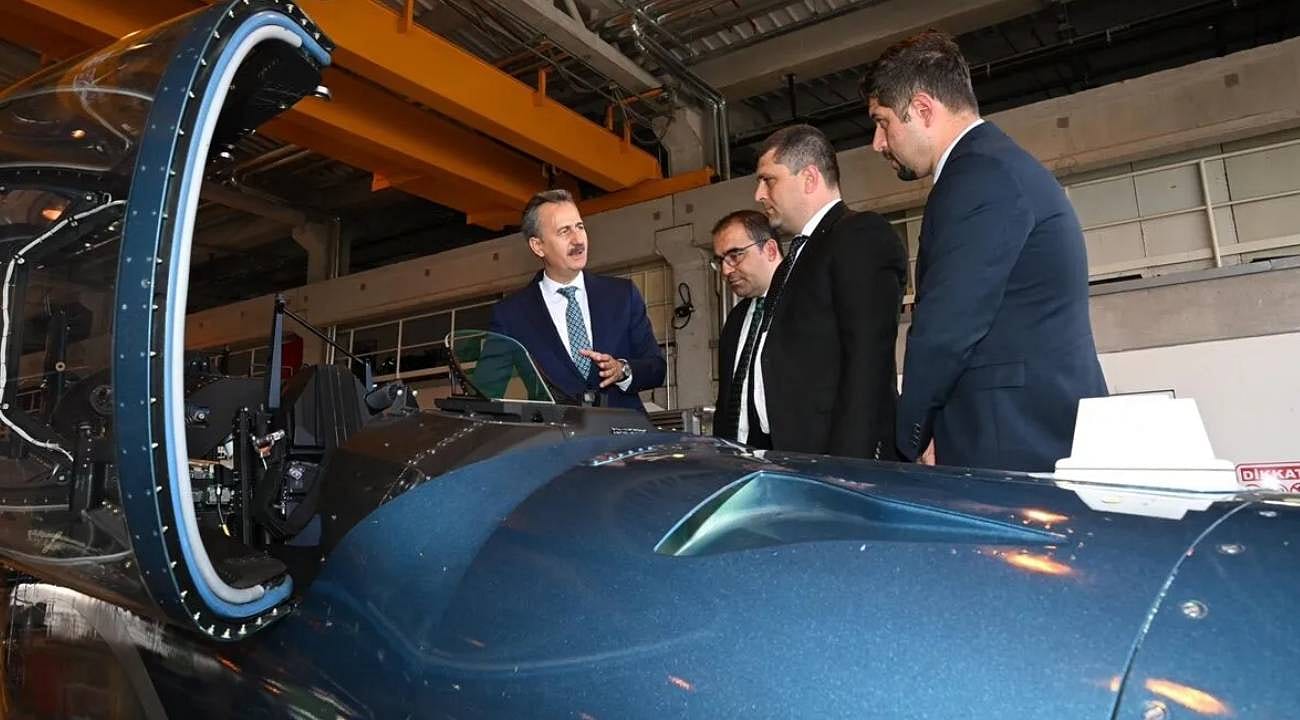 NATO Zirvesi'nde Romanya heyeti TUSAŞ'ta savunma projelerini inceledi