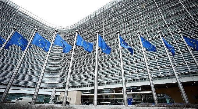 AB'den Fransa'ya dev savunma desteği: 15 milyar euroluk anlaşma imzalandı