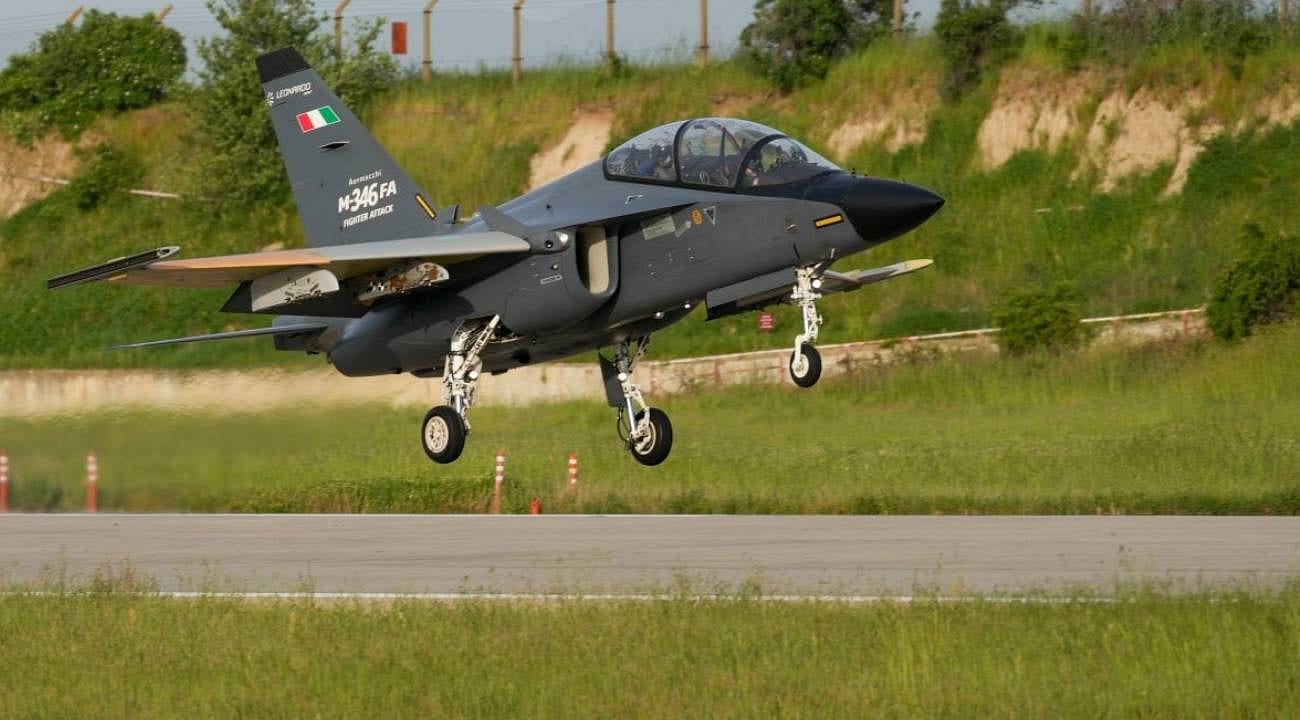 Baykar ve Leonardo'dan kritik test: KIZILELMA ve M-346 ilk kez birlikte uçtu