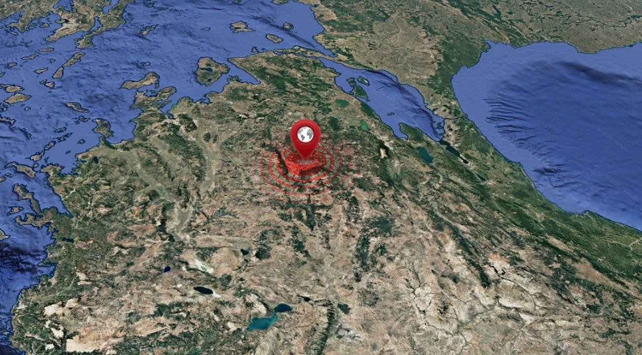 Kütahya'da gece yarısı 4,9 büyüklüğünde deprem