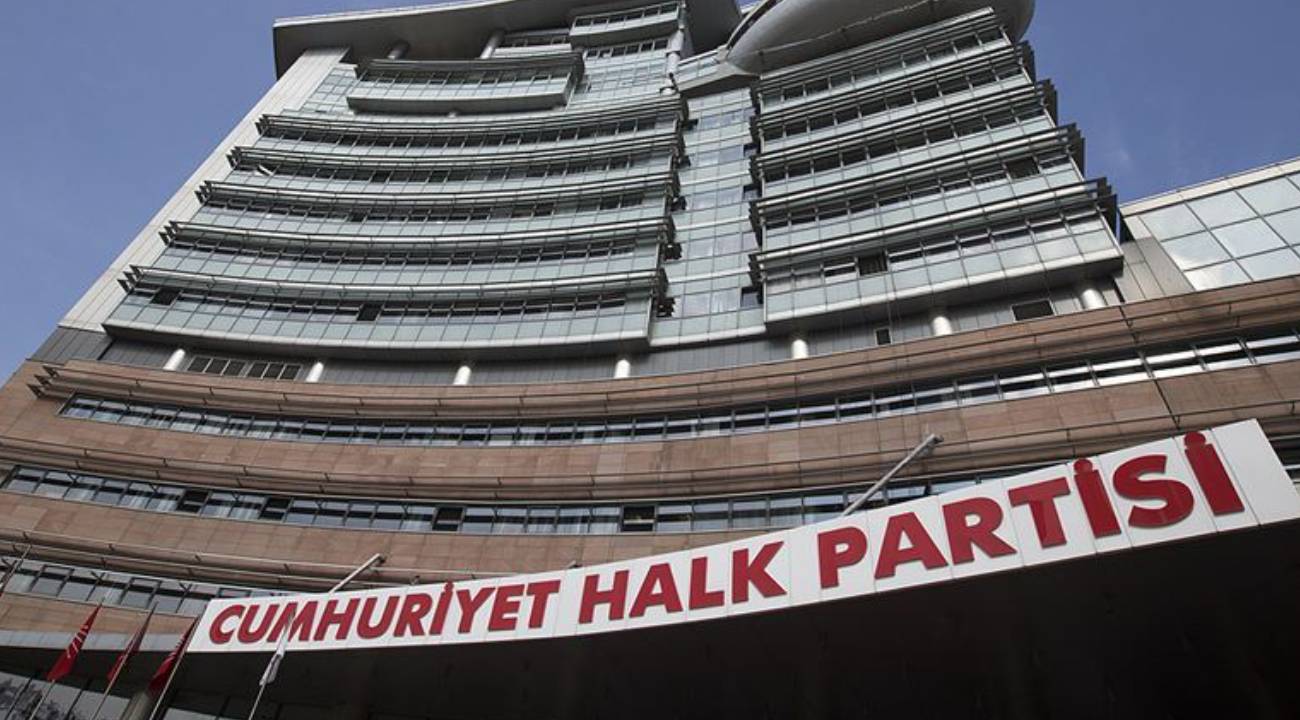 CHP'de kurultay davası ertelendi