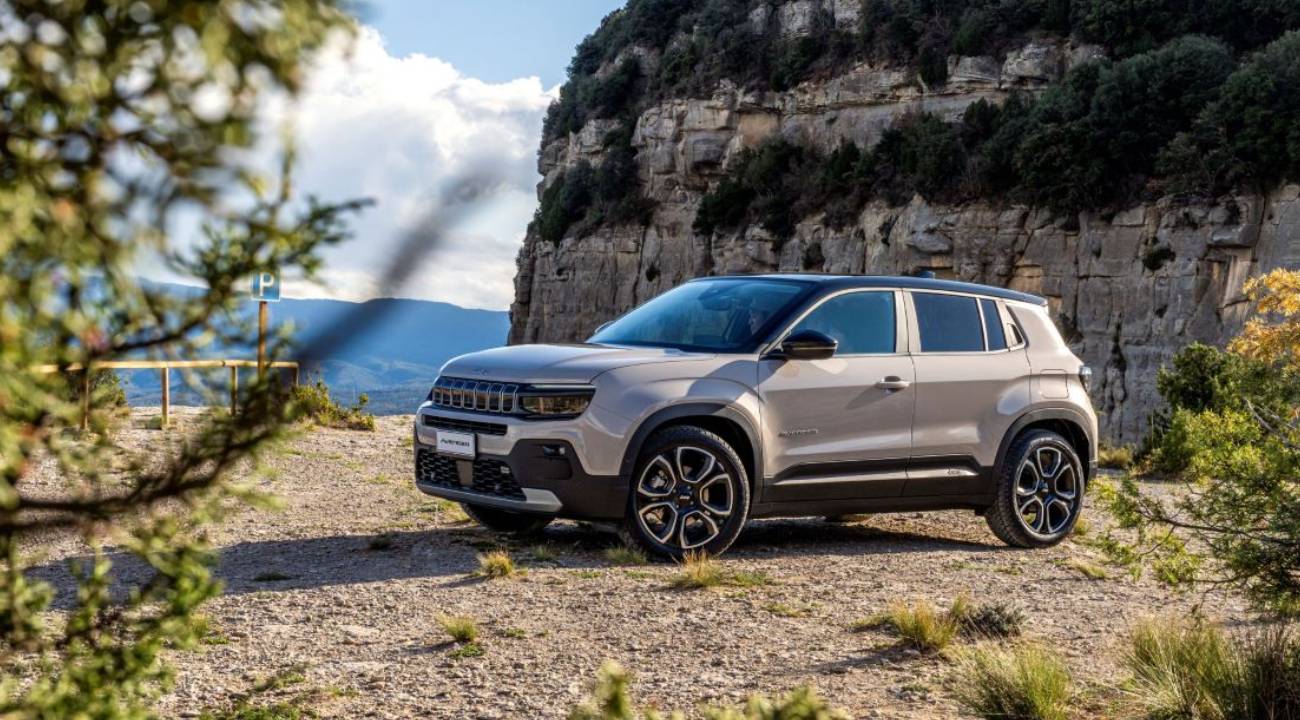 Jeep Avenger e-Hybrid yollara çıkıyor: Liste ve ÖTV muafiyetli fiyatı duyuruldu