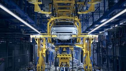 Almanya Başbakanı Scholz, Köln'deki Ford fabrikasını ziyaret etti