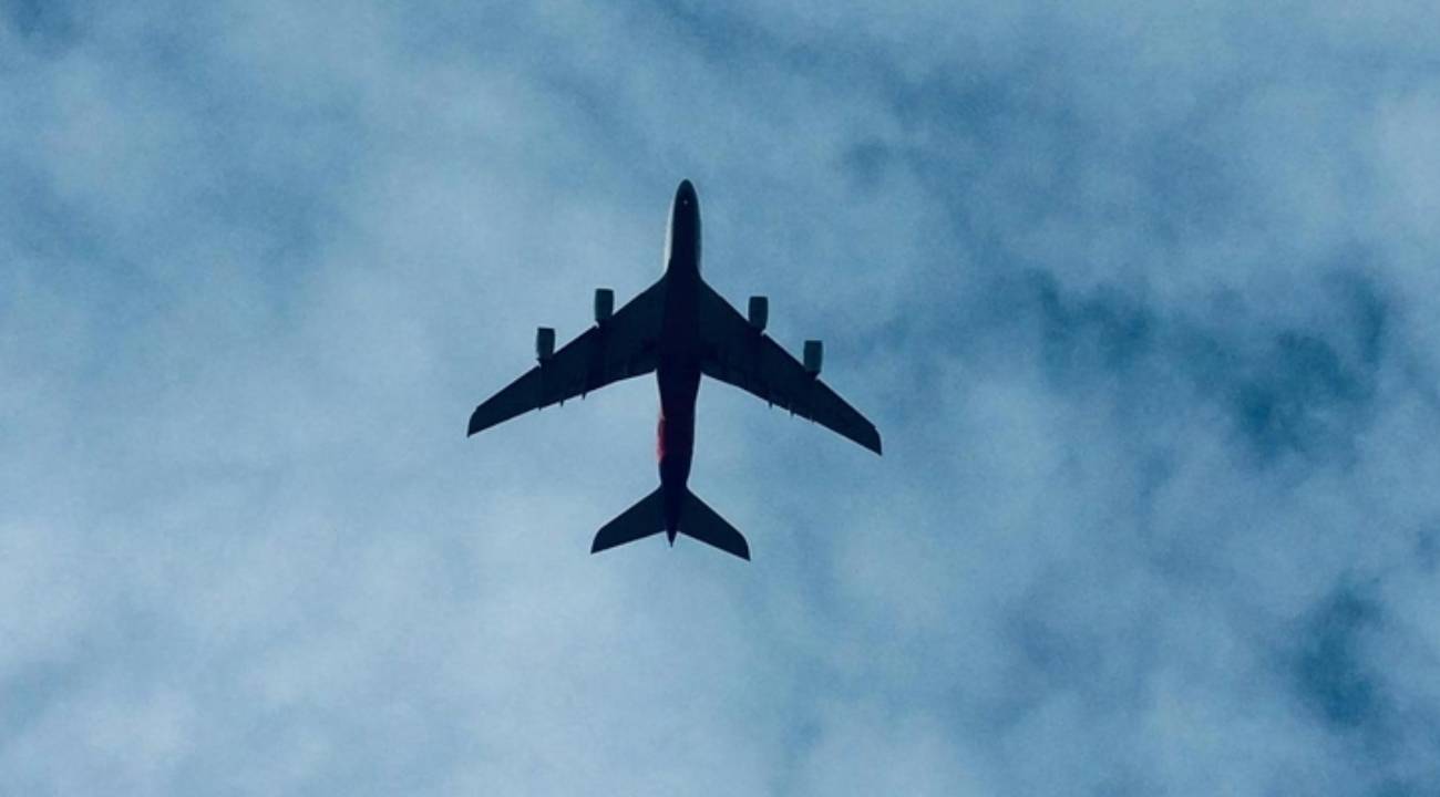 İsrail'in saldırıları sonrası uçuş rotaları yeniden planlandı