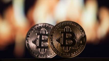 100 bin doları aştı: Bitcoin neden yükseldi? (5 Aralık)