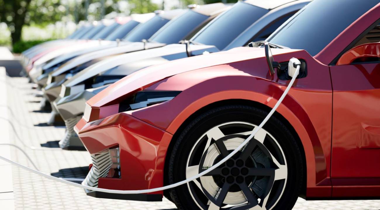 Petrol zengini ülke elektrikli araçlara tam geçiş yapan ilk ülke olmaya hazırlanıyor